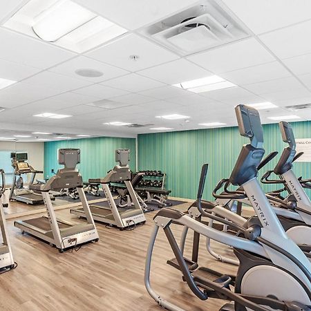 Holiday Inn Express & Suites Mobile - University Area By Ihg Bagian luar foto