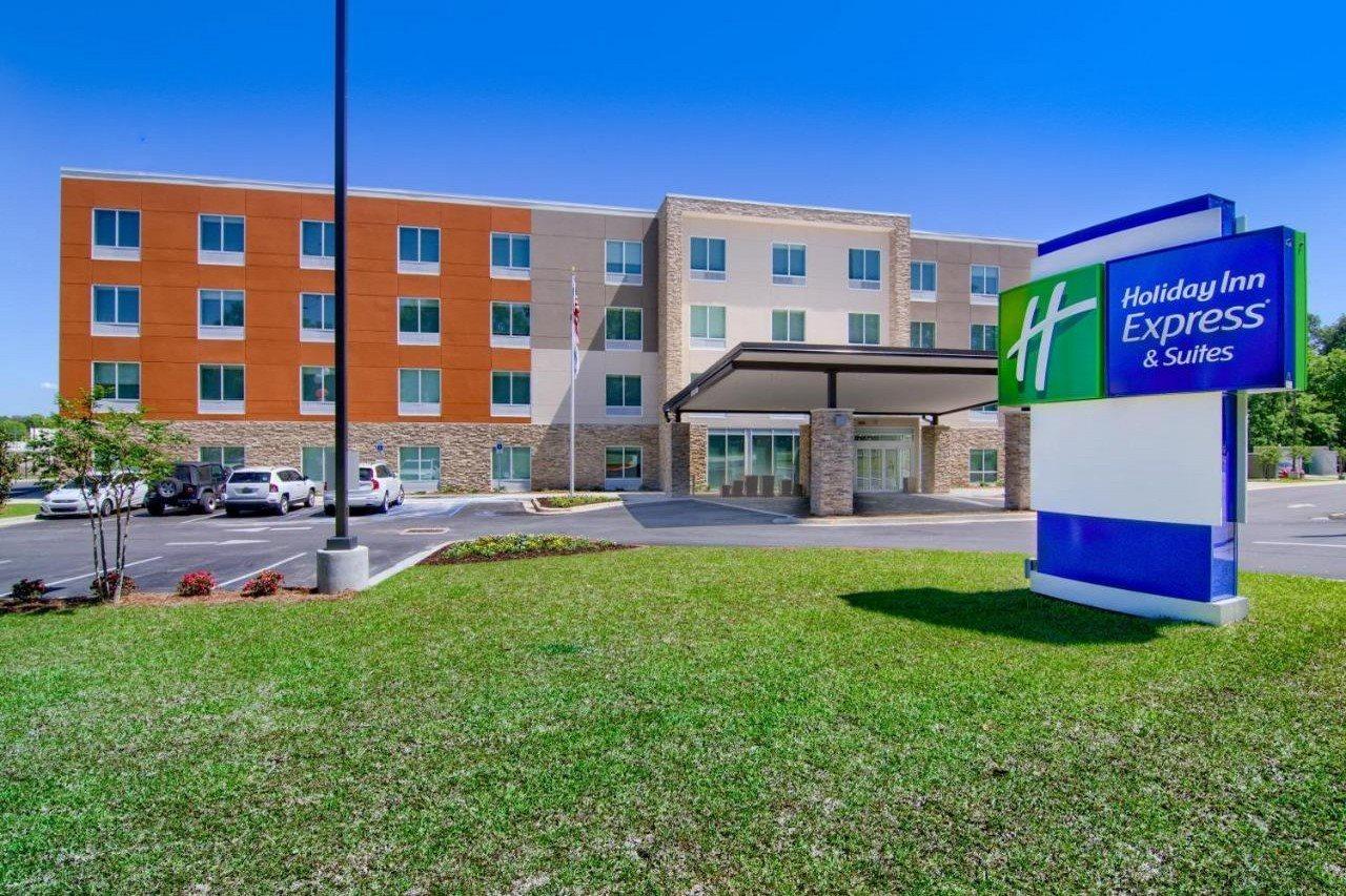 Holiday Inn Express & Suites Mobile - University Area By Ihg Bagian luar foto