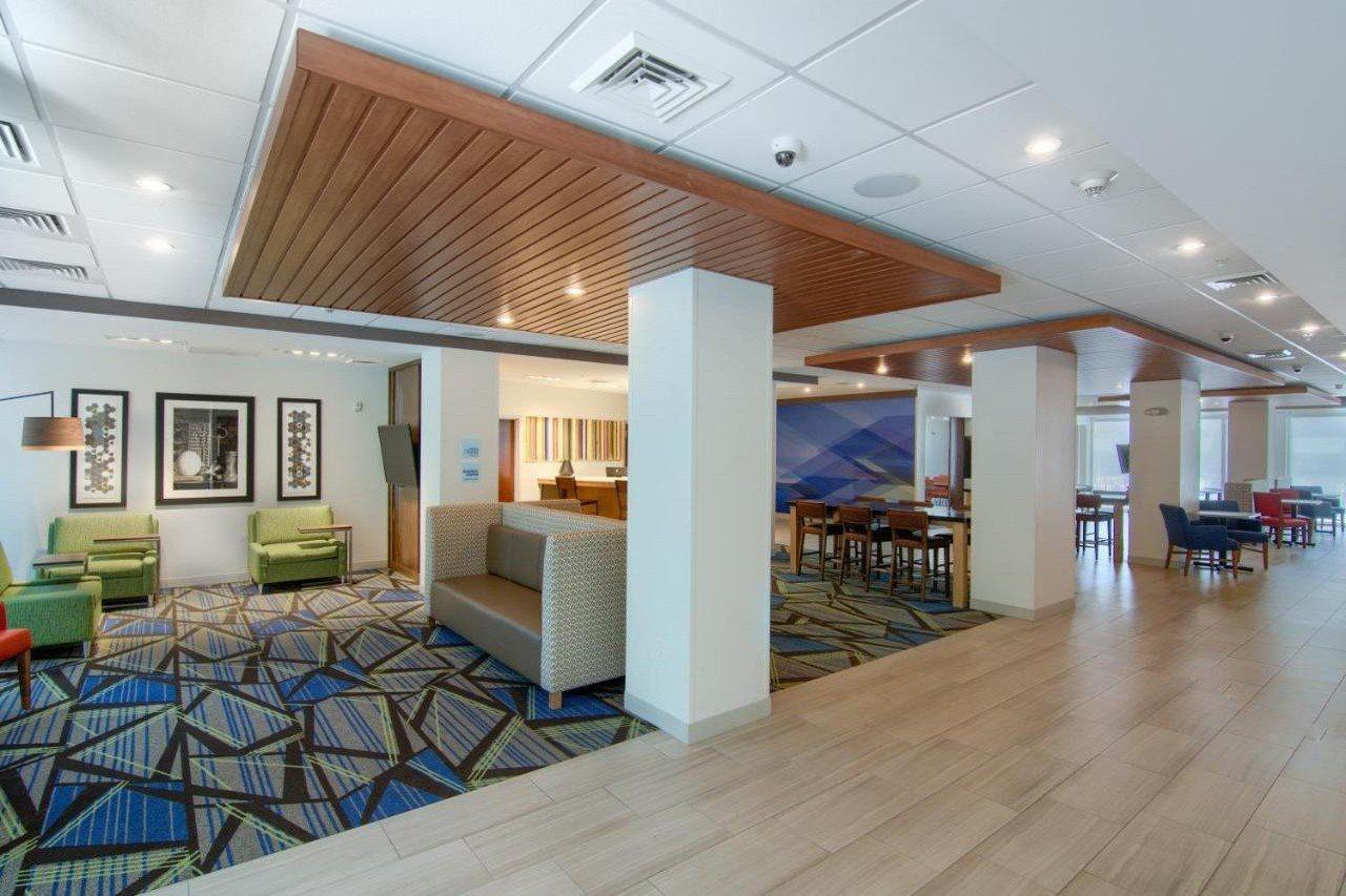 Holiday Inn Express & Suites Mobile - University Area By Ihg Bagian luar foto