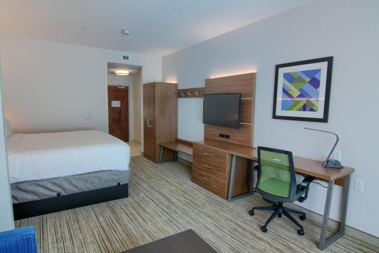 Holiday Inn Express & Suites Mobile - University Area By Ihg Bagian luar foto