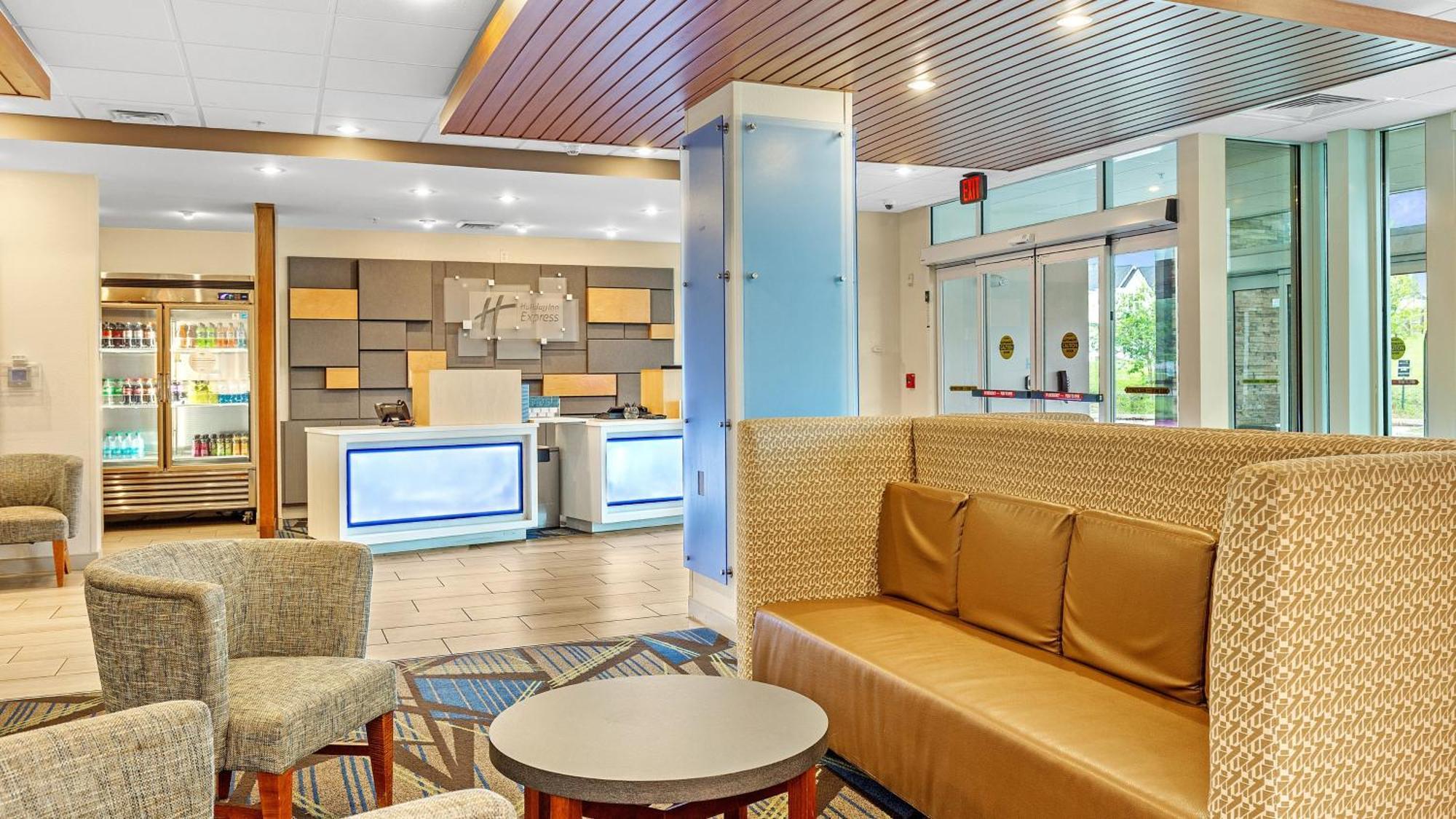 Holiday Inn Express & Suites Mobile - University Area By Ihg Bagian luar foto