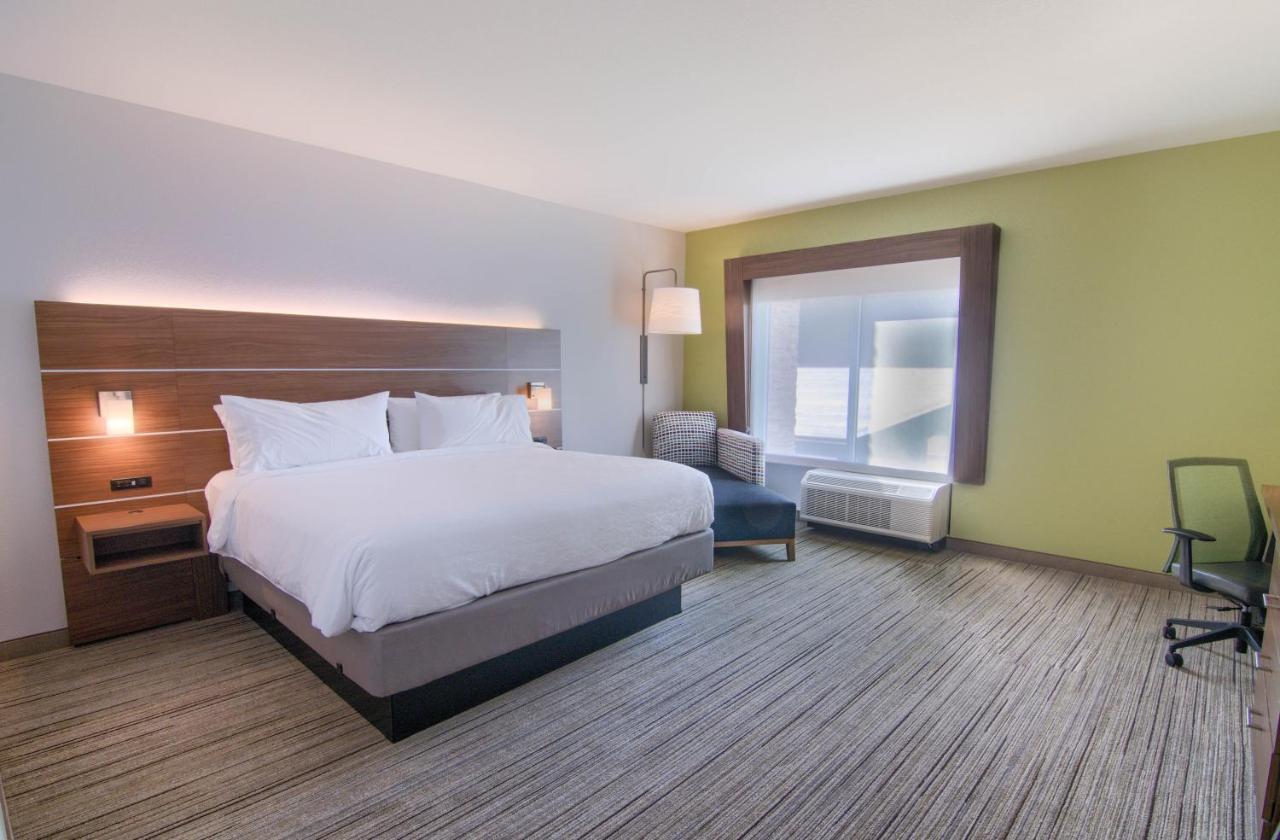 Holiday Inn Express & Suites Mobile - University Area By Ihg Bagian luar foto